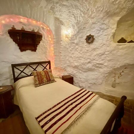 Cueva Con Vistas A La Alhambra Apartman Granada Kültér fotó
